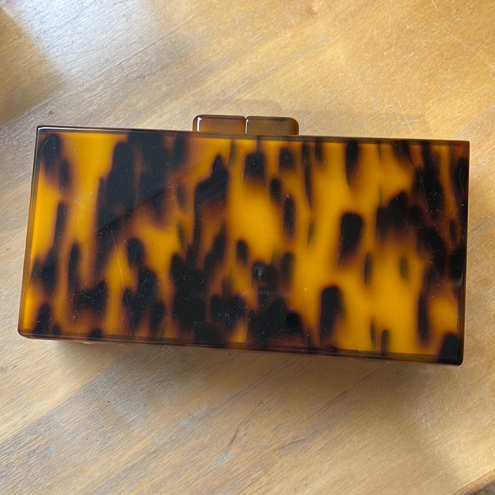 Acrylic/plastic clutch